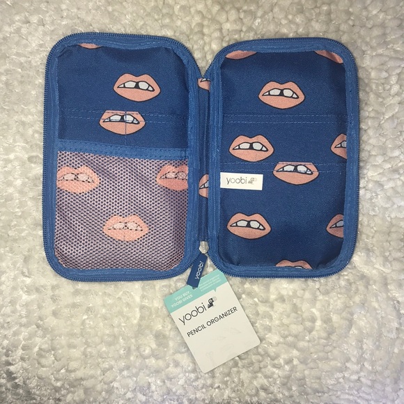 Yoobi Pencil Case - Picture 2 of 5